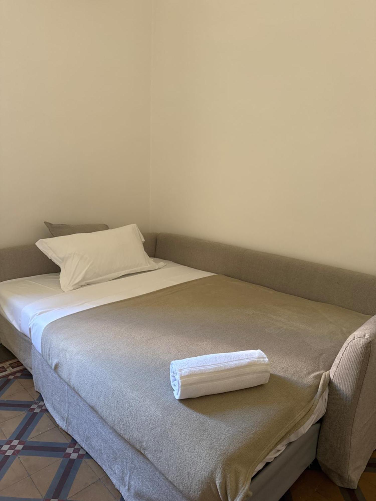 Apartment W Like On Hert Of Center